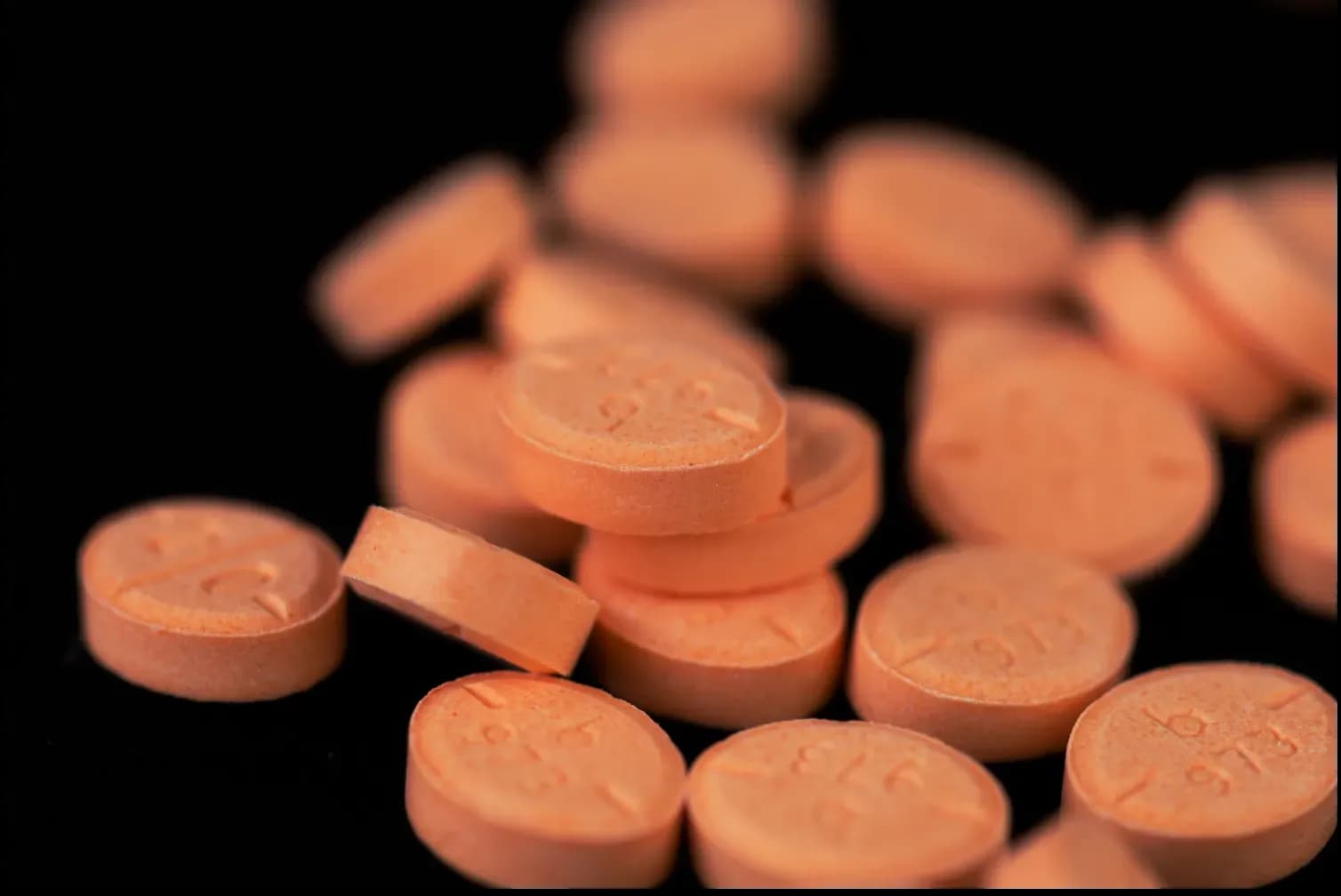 Cover image for Signs and Symptoms of Adderall Abuse