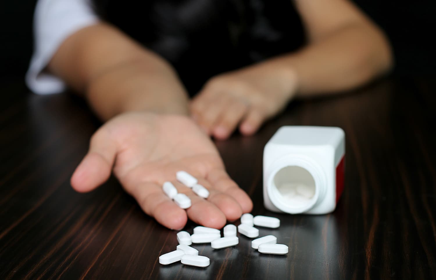 Cover image for What Does Xanax Do to Your Eyes? Everything To Know